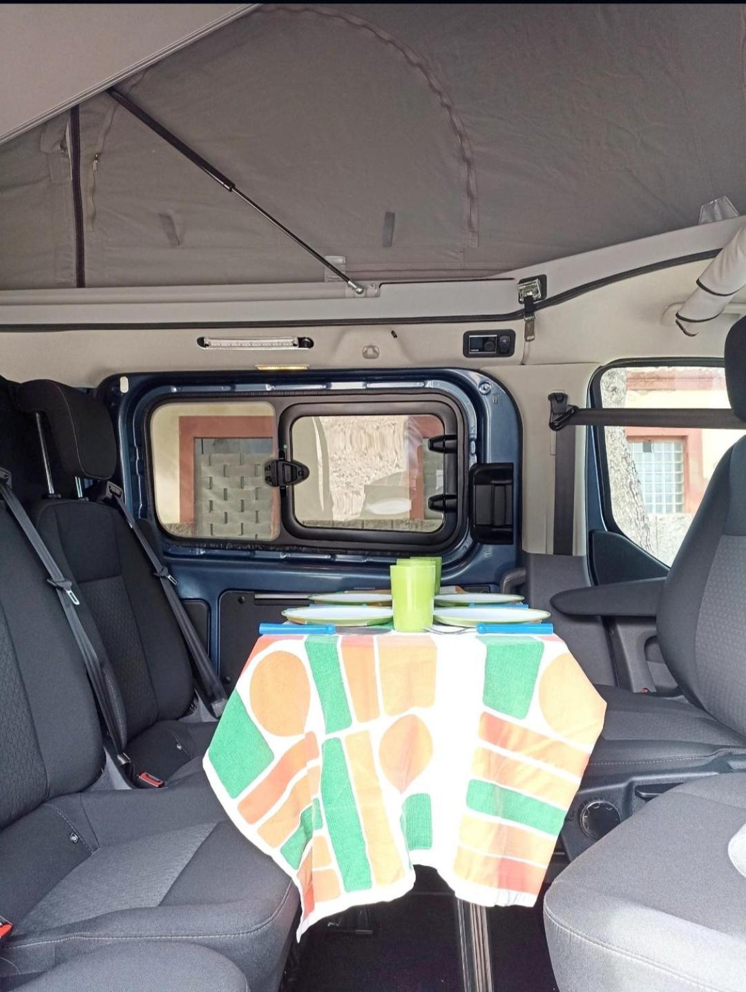 Camping Ford Transit Custom Camper
